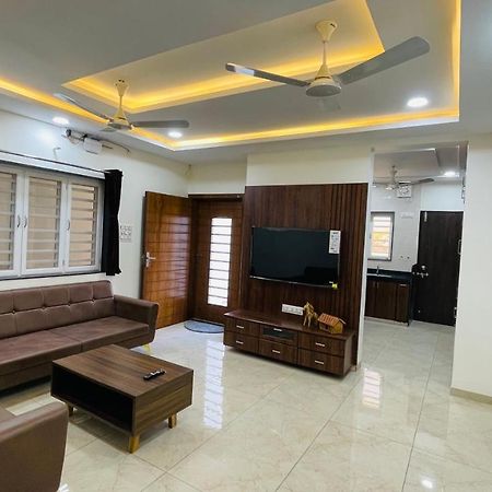 Luxurious 3 Bhk Villa In Bhuj - Shivani Homestay Exterior foto